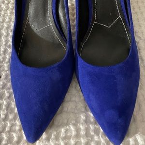 Charles By Charles David Heels Size 8.5